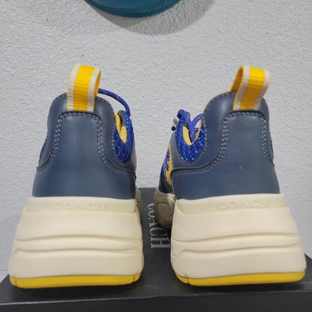 Coach Tech Runner  Men's 7 Medium / Womens 8.5 NEW in Box